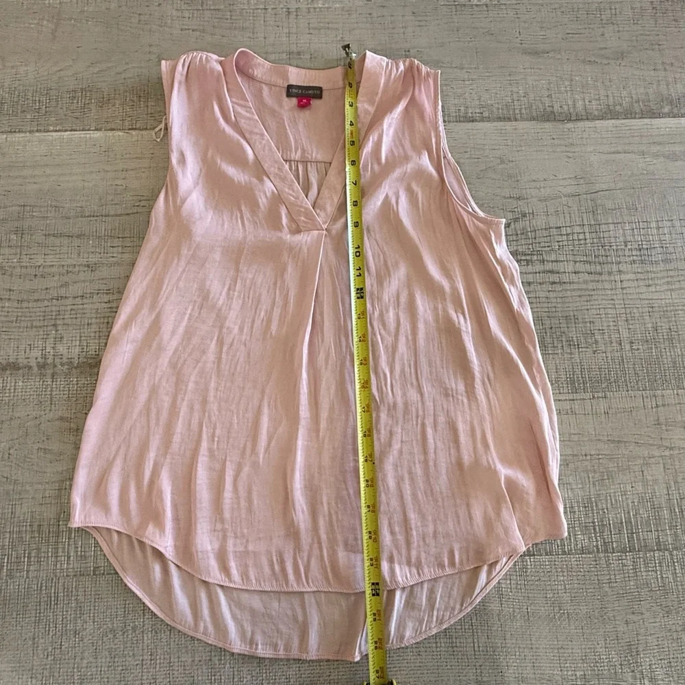 Vince Camuto Light Pink Sleeveless Blouse Size XSmall - Picture 8 of 8